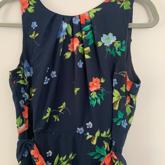 Floral dress - Picture 6 of 10